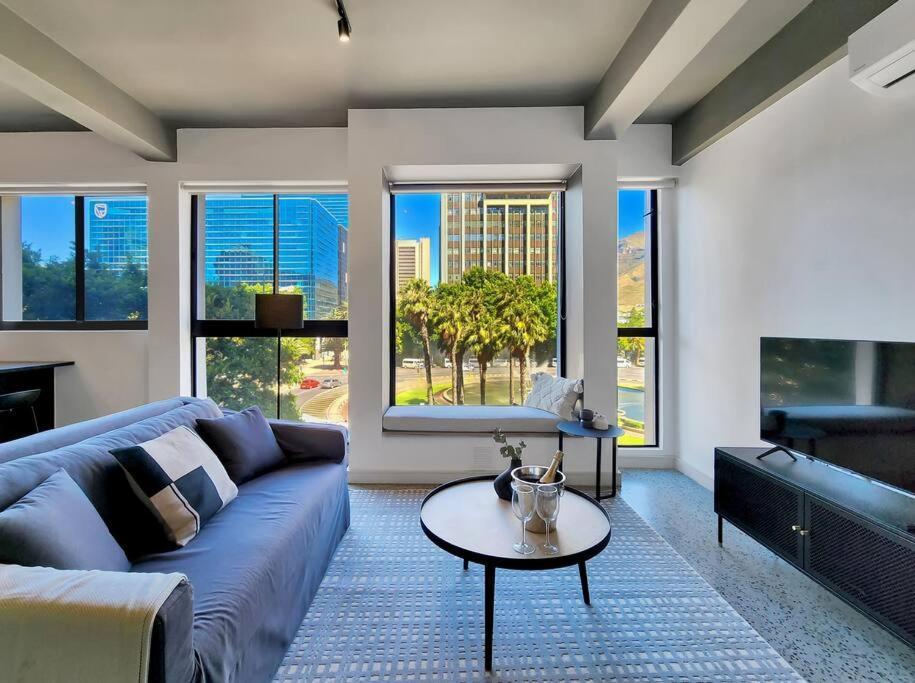 Central, Business Travellers Dream-wifi-pool Appartement *