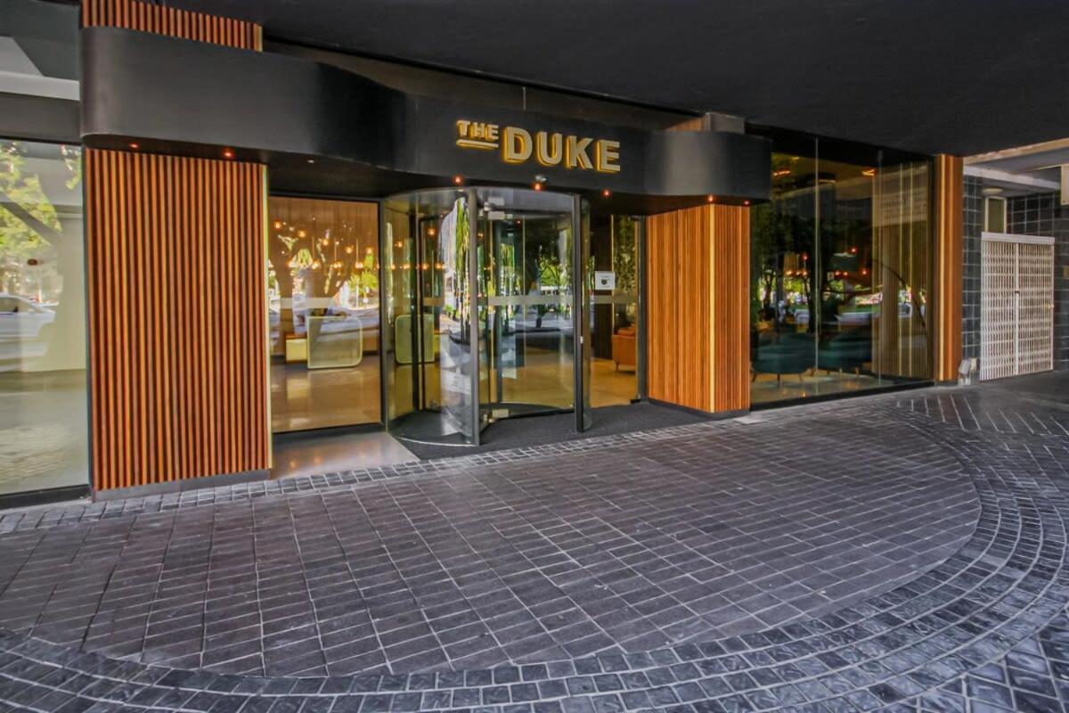 Central, Business Travellers Dream-wifi-pool Appartement *