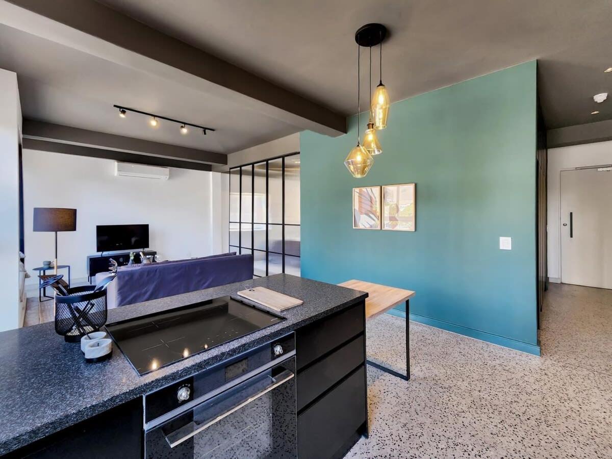 Central, Business Travellers Dream-wifi-pool